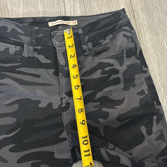 Levi's Women's 721 Ankle High-Rise Skinny Camo Jeans Black Dark Grey size 28 - Picture 9 of 11